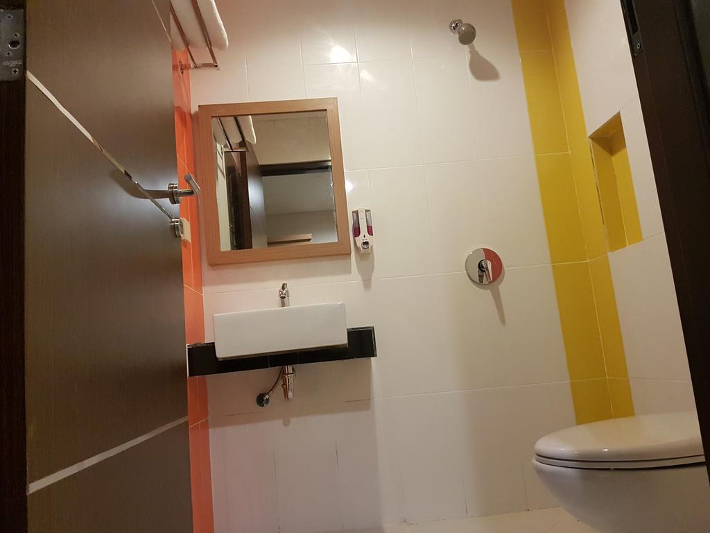 Budget Hotel Ambon Extérieur photo