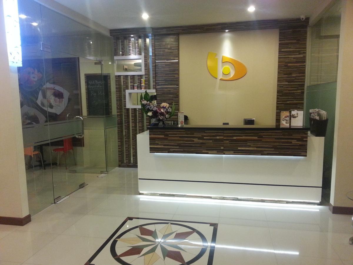 Budget Hotel Ambon Extérieur photo