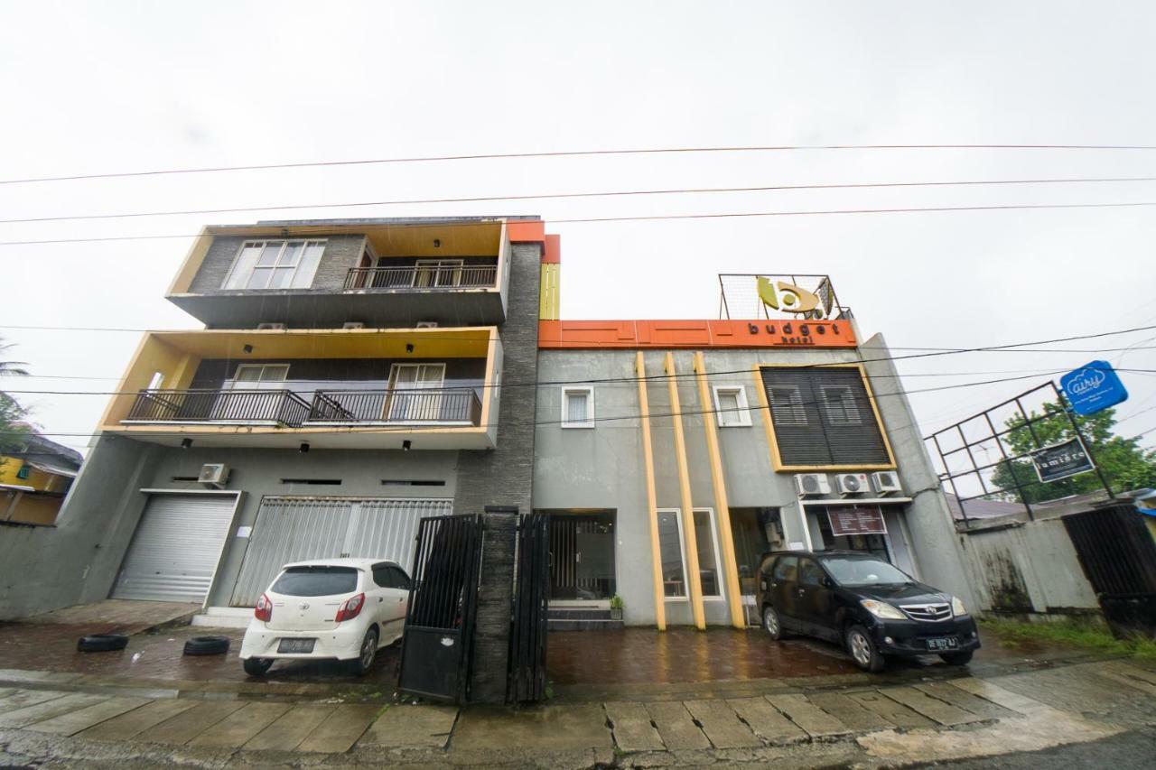 Budget Hotel Ambon Extérieur photo
