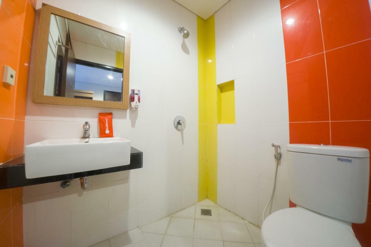 Budget Hotel Ambon Extérieur photo