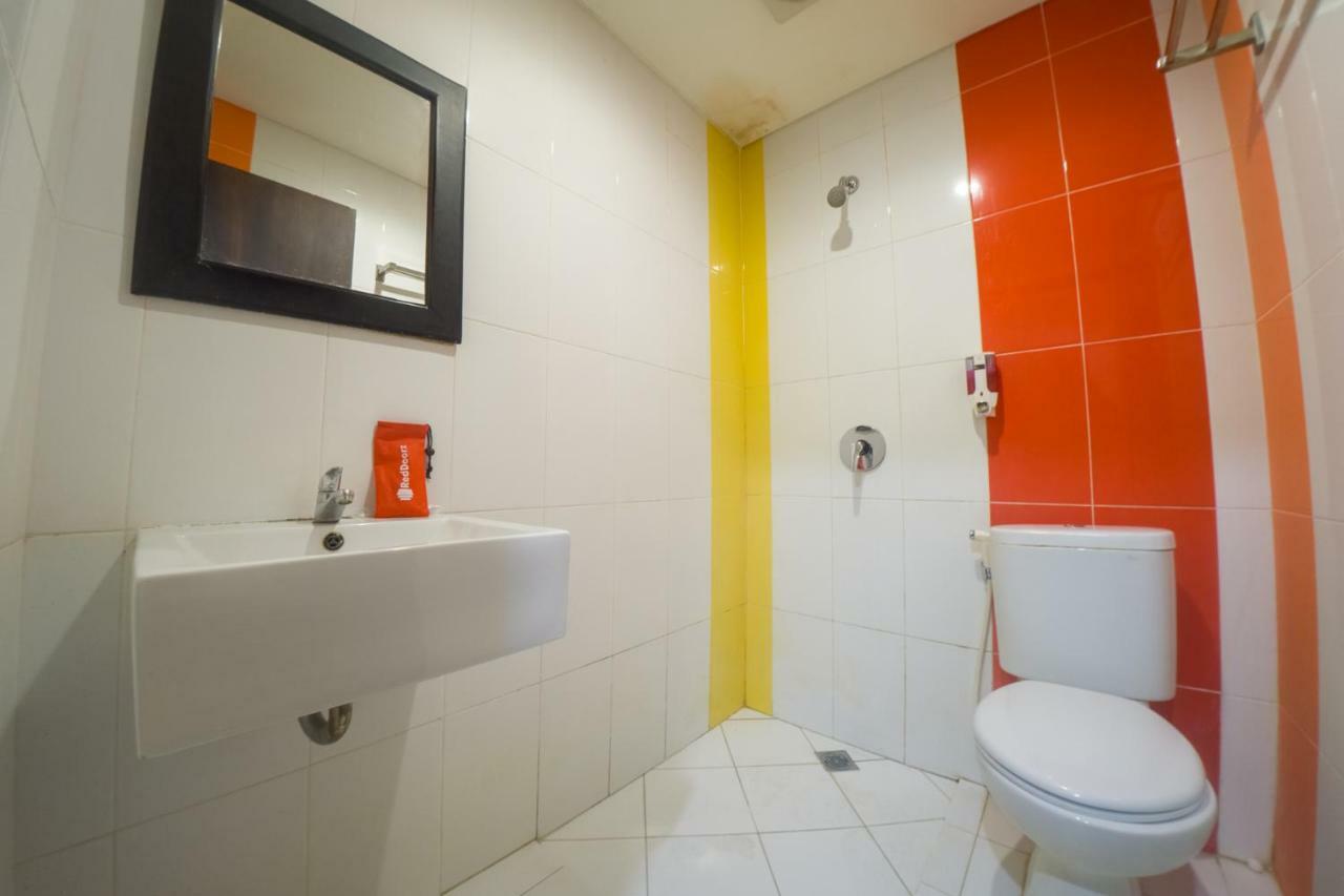 Budget Hotel Ambon Extérieur photo
