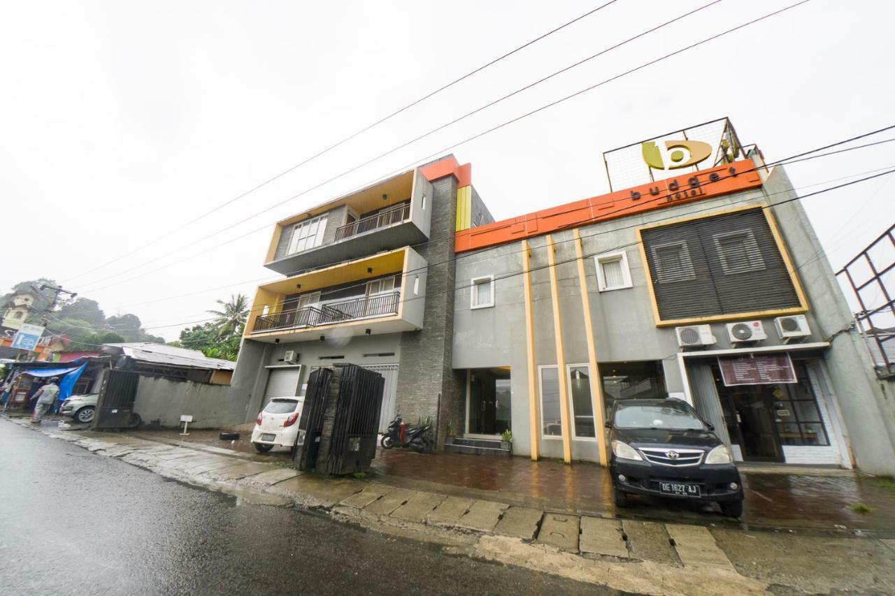 Budget Hotel Ambon Extérieur photo